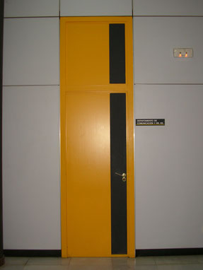 Puerta de madera de diseño 3